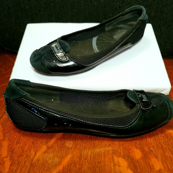 Puma Zandy casual flats